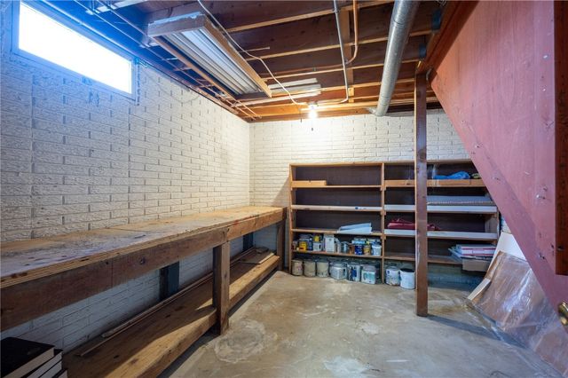 3724 2nd Avenue SW, Cedar Rapids, IA 52404