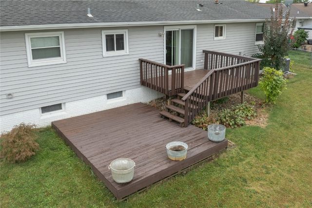 3724 2nd Avenue SW, Cedar Rapids, IA 52404