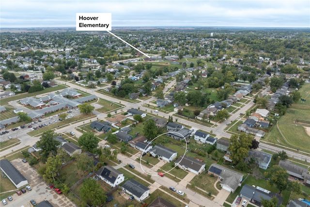 3724 2nd Avenue SW, Cedar Rapids, IA 52404