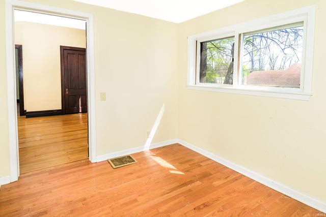 719 W 11th Street, Bloomington, IN 47404