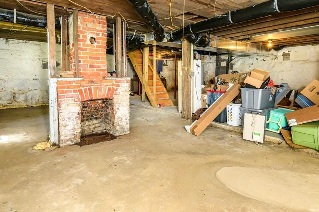 719 W 11th Street, Bloomington, IN 47404