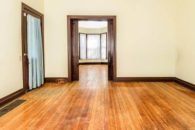 719 W 11th Street, Bloomington, IN 47404
