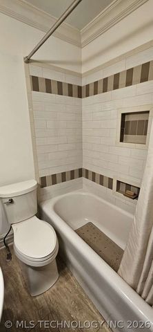 2120 E 18th Street, Tulsa, OK 74104