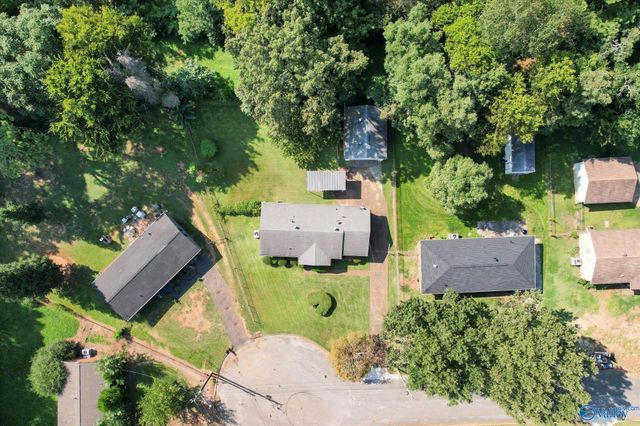 2917 Ford Place NW, Huntsville, AL 35810