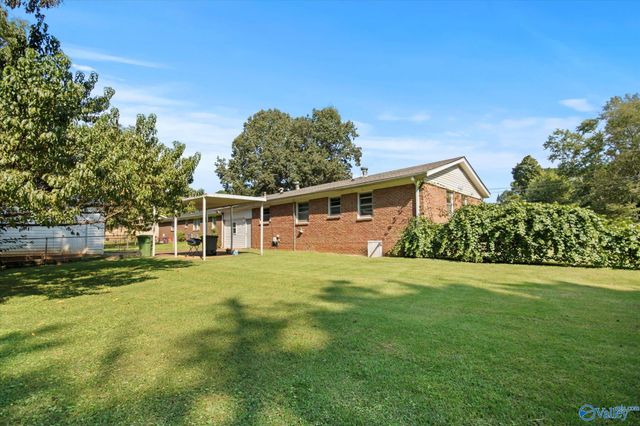 2917 Ford Place NW, Huntsville, AL 35810