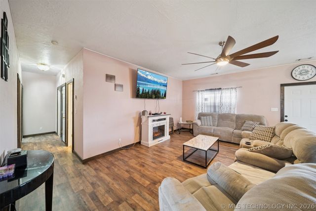 511 Rhonda Street, Pryor, OK 74361