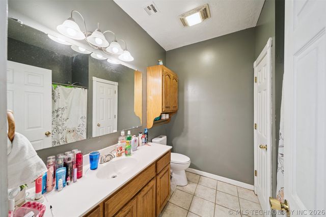 511 Rhonda Street, Pryor, OK 74361