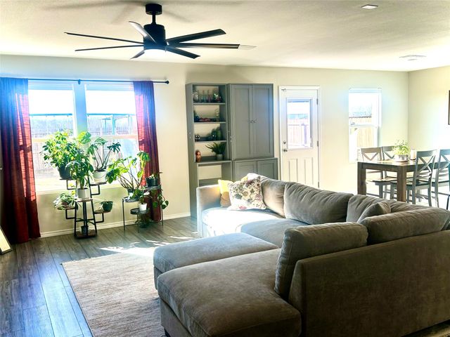 455 Manchester Street, Van Alstyne, TX 75495