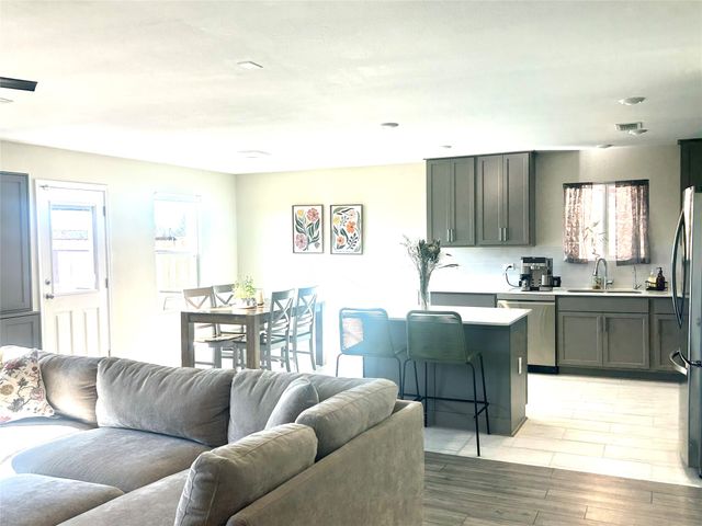 455 Manchester Street, Van Alstyne, TX 75495