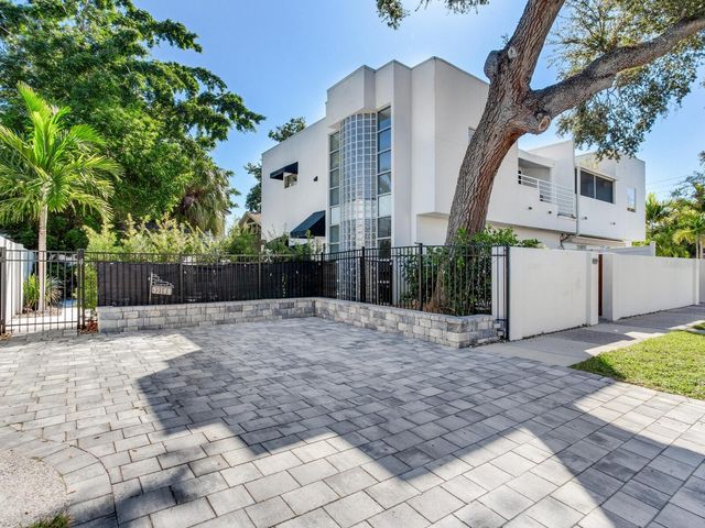 3219 W SAN JUAN STREET B, Tampa, FL 33629