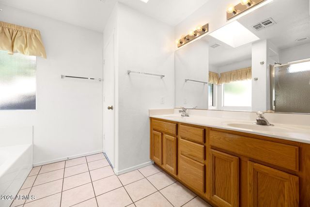 2315 E EDNA Avenue, Phoenix, AZ 85022