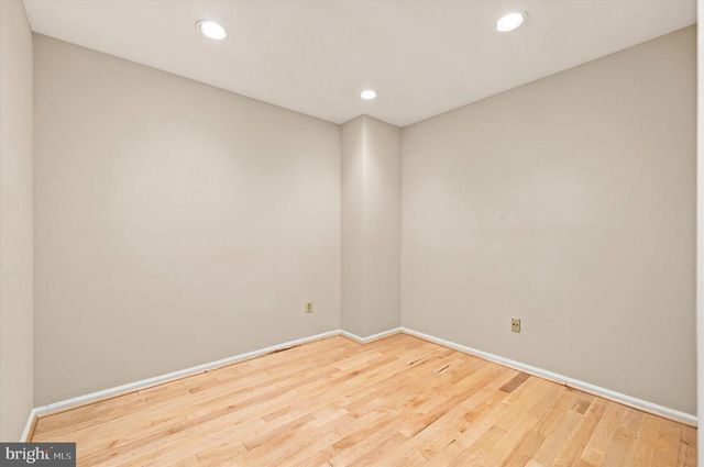 1 FORSYTHIA CT, Lafayette Hill, PA 19444