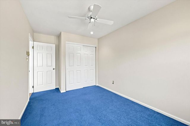 1 FORSYTHIA CT, Lafayette Hill, PA 19444