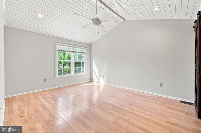 1 FORSYTHIA CT, Lafayette Hill, PA 19444