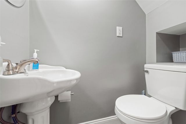 418 W 9TH Street, Erie, PA 16502