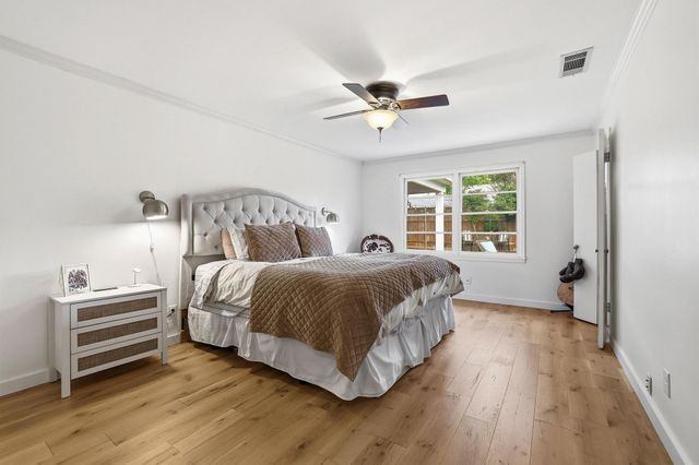 10106 Crestover Circle, Dallas, TX 75229