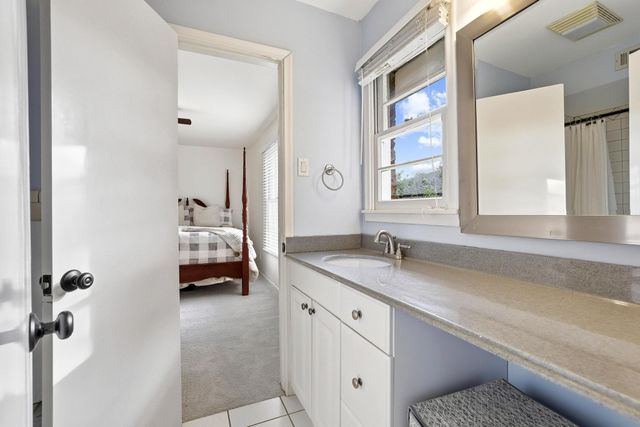 10106 Crestover Circle, Dallas, TX 75229