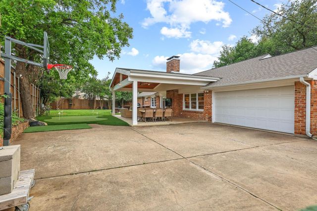 10106 Crestover Circle, Dallas, TX 75229