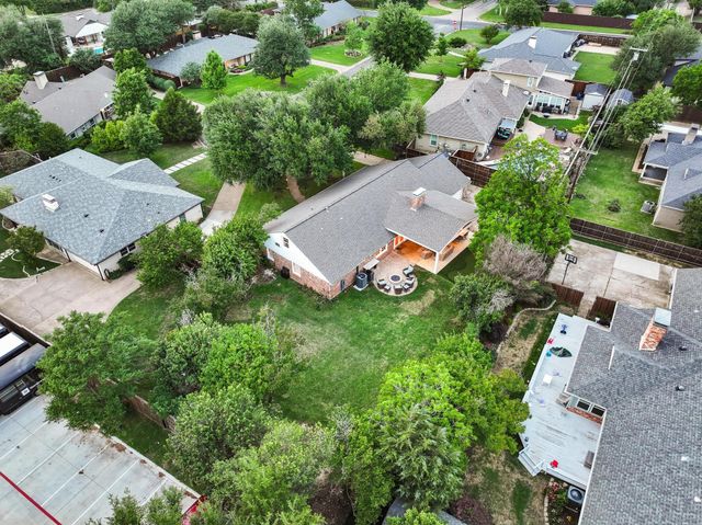 10106 Crestover Circle, Dallas, TX 75229