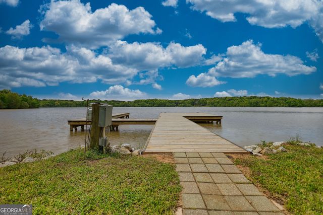 1031 Shoreline Drive, Madison, GA 30650