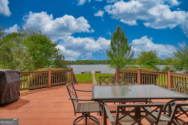 1031 Shoreline Drive, Madison, GA 30650