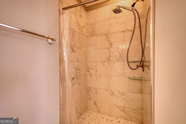 1031 Shoreline Drive, Madison, GA 30650