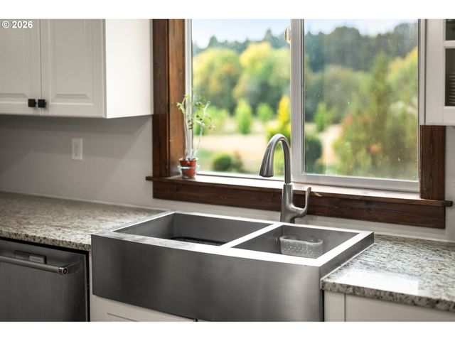 18515 Ne 191ST Cir, Brush Prairie, WA 98606
