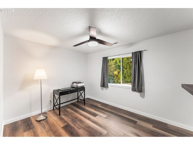 18515 Ne 191ST Cir, Brush Prairie, WA 98606