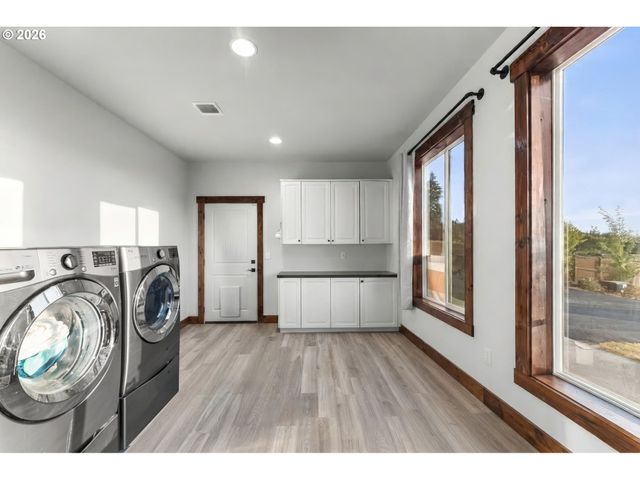 18515 Ne 191ST Cir, Brush Prairie, WA 98606
