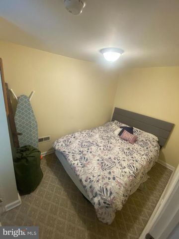 902 CANTRELL ST, Philadelphia, PA 19148