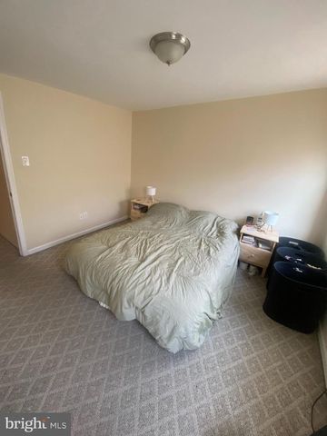 902 CANTRELL ST, Philadelphia, PA 19148