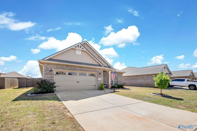 14778 Greenleaf Drive, Athens, AL 35613