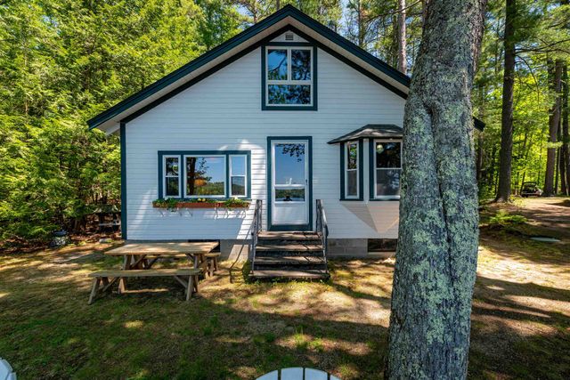 35 Oak Avenue, Effingham, NH 03882