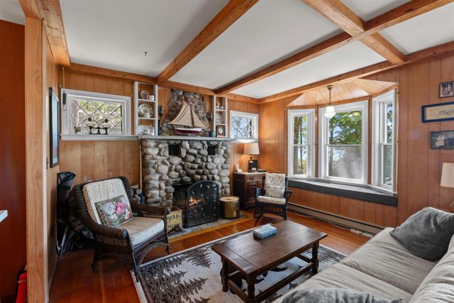 35 Oak Avenue, Effingham, NH 03882