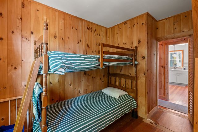35 Oak Avenue, Effingham, NH 03882