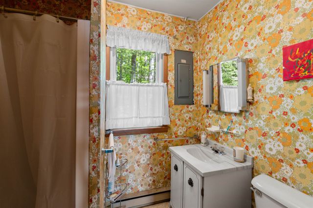 35 Oak Avenue, Effingham, NH 03882