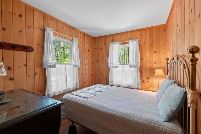 35 Oak Avenue, Effingham, NH 03882