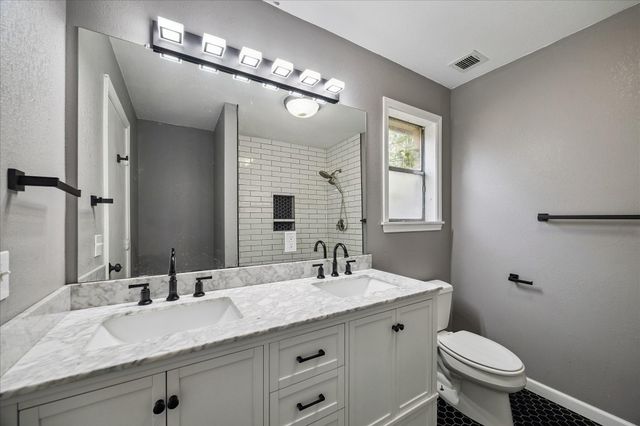 1410 Gentle Bend Drive, Missouri City, TX 77489