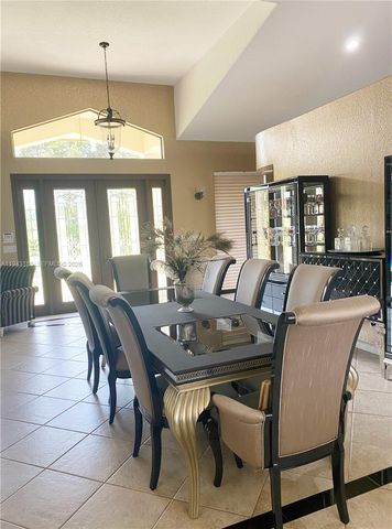 6550 SW 183rd Way, Southwest Ranches, FL 33331