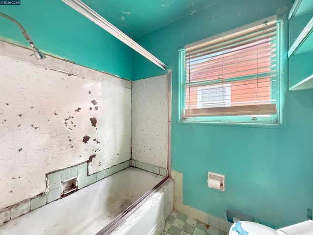 2224 108th Ave, Oakland, CA 94603
