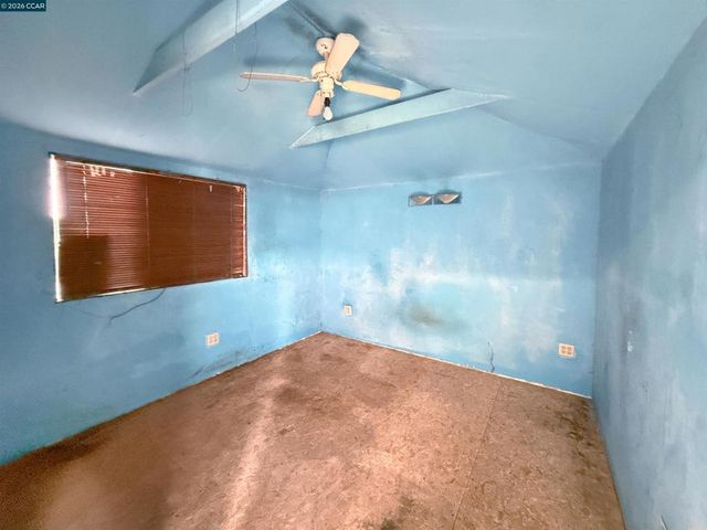 2224 108th Ave, Oakland, CA 94603