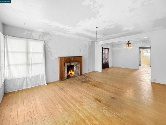2224 108th Ave, Oakland, CA 94603