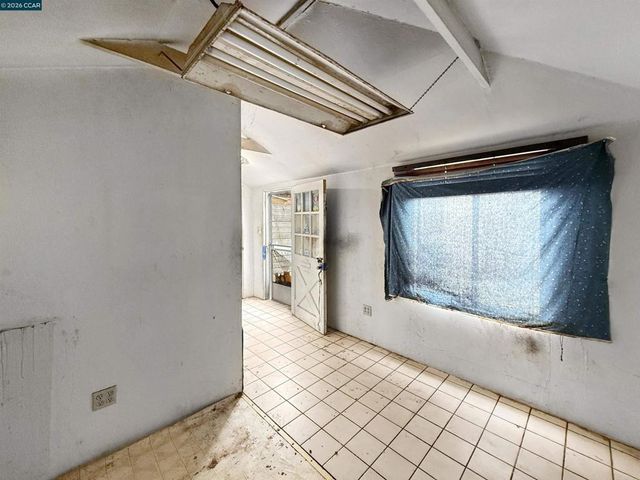 2224 108th Ave, Oakland, CA 94603