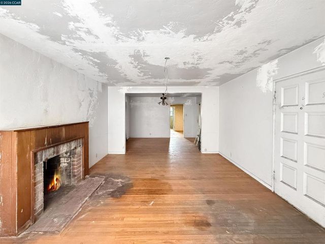 2224 108th Ave, Oakland, CA 94603