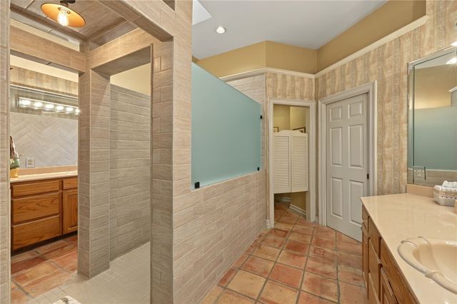 7629 LAKE BOLSENA Dr, Corpus Christi, TX 78413