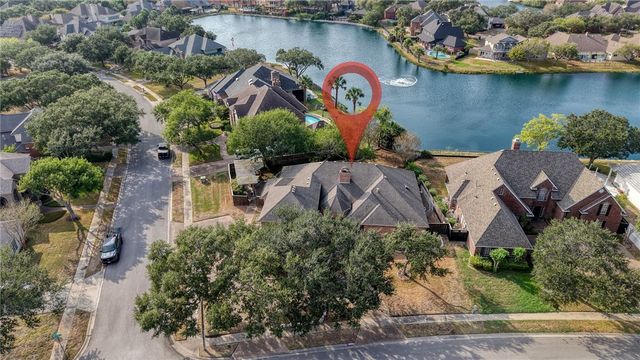 7629 LAKE BOLSENA Dr, Corpus Christi, TX 78413