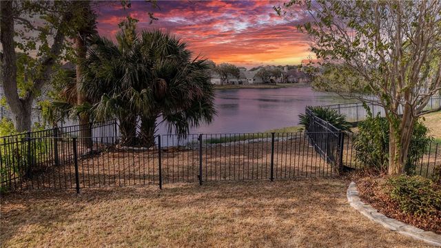 7629 LAKE BOLSENA Dr, Corpus Christi, TX 78413