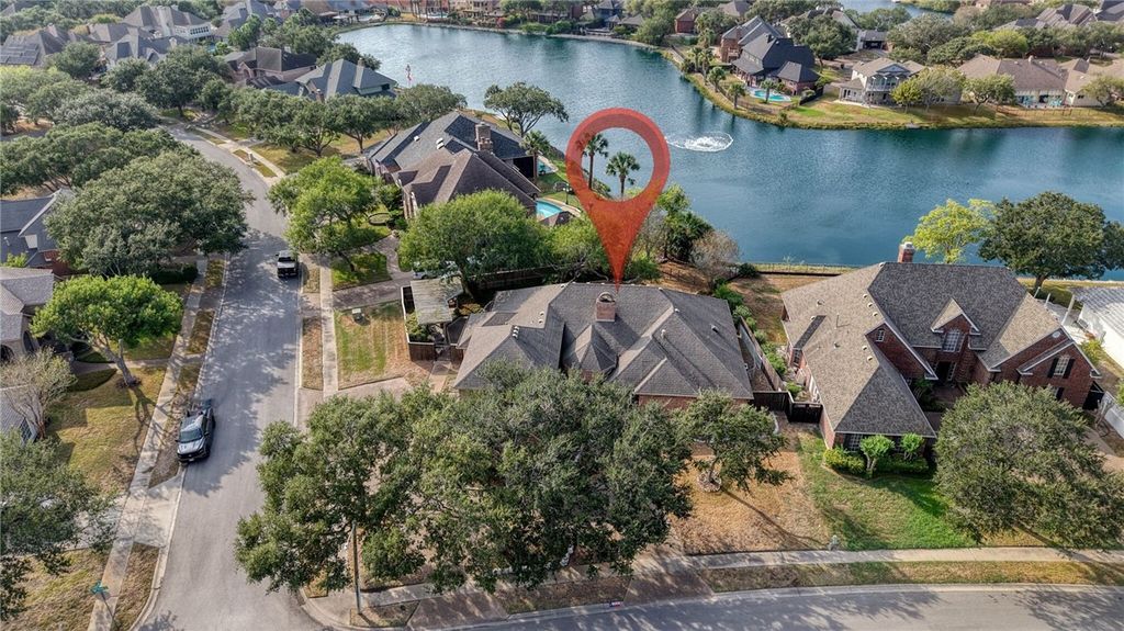 7629 LAKE BOLSENA Dr, Corpus Christi, TX 78413 — photo 5