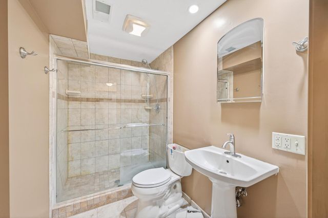 4757 Spring Circle, Minnetonka, MN 55345