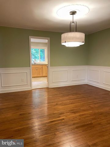 2010 N BRANDYWINE ST, Arlington, VA 22207